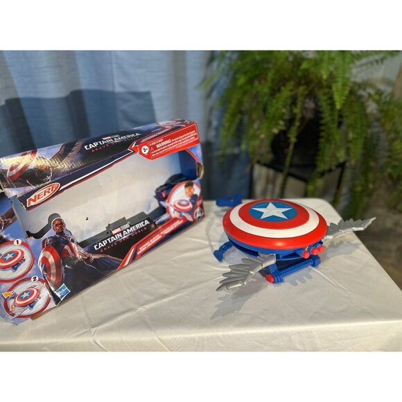 Nerf Marvel Captain America Shield Blaster With Darts - Picture 1 of 7